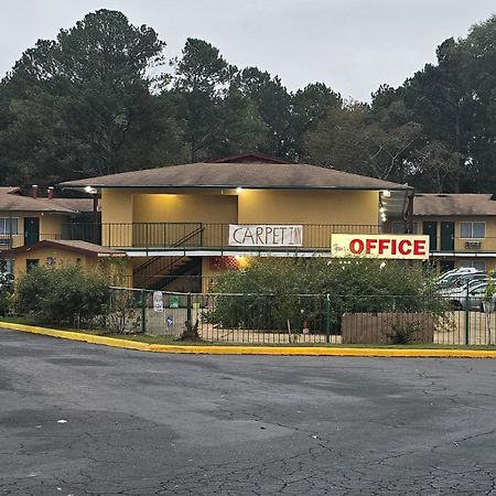 Carpet Inn Opelika Exterior photo